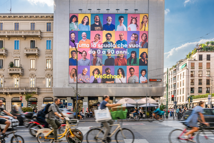 WeSchool's first outdoor advertising campaign in Milan